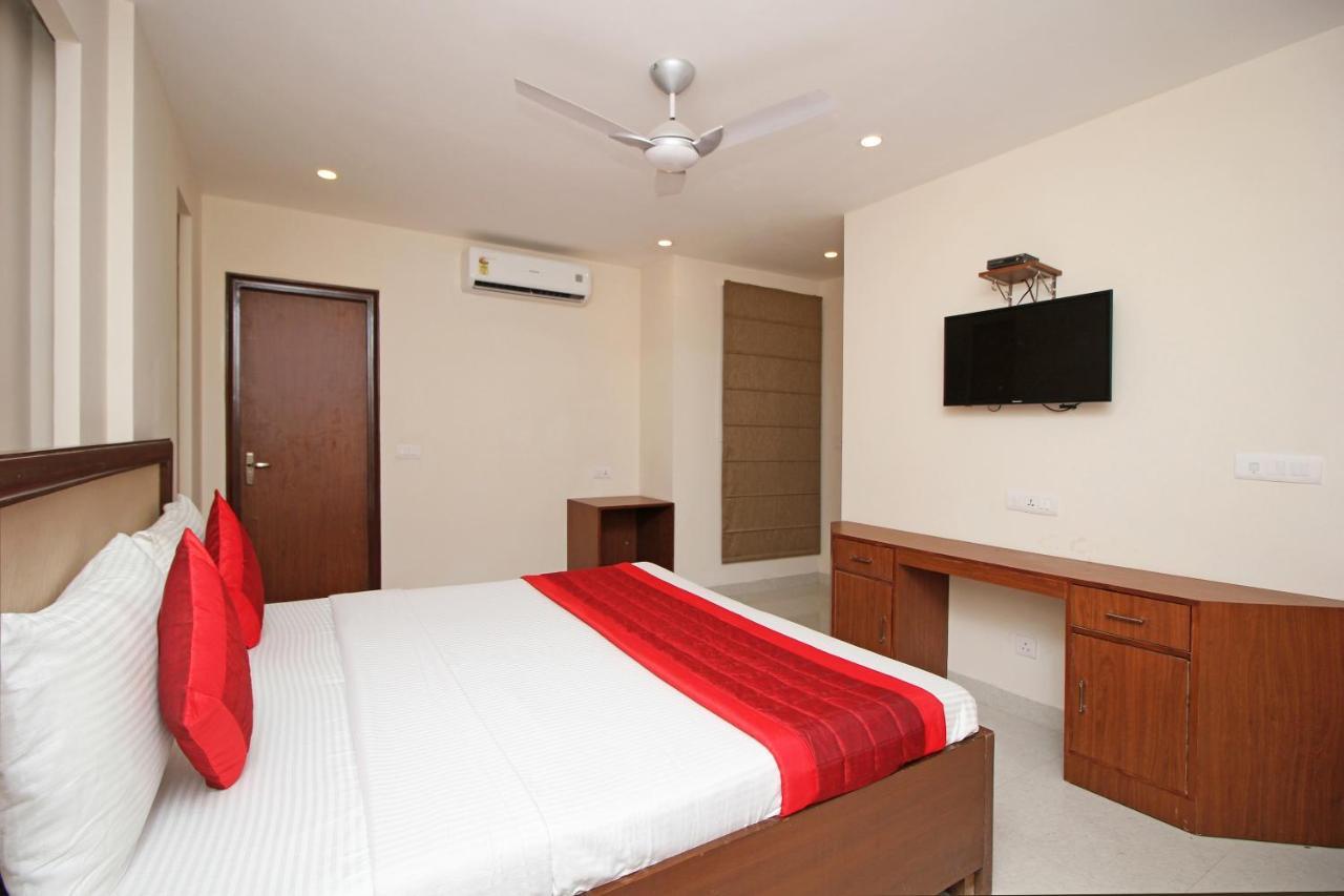 Oyo Hotel Blu Pebbles Near Delhi Airport Nové Dillí Exteriér fotografie